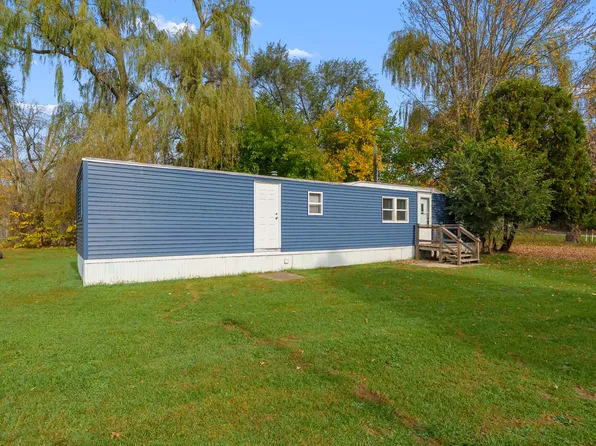 12838 M 40, Gobles, MI 49055