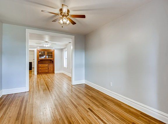 2nd image of 2451 N Rockwell St #G