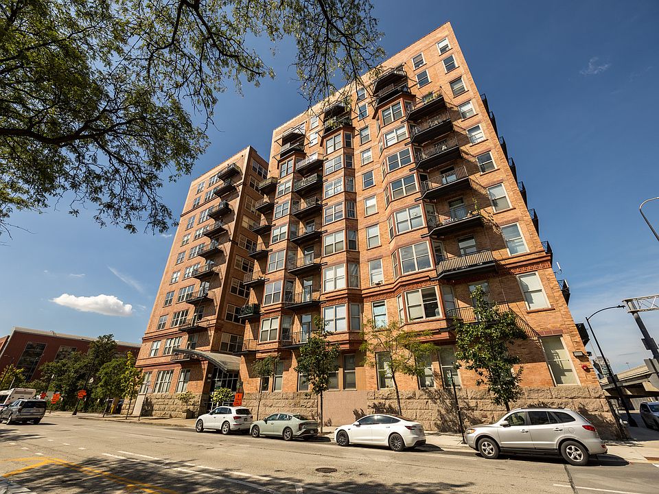 1st image of 500 S Clinton St APT 242