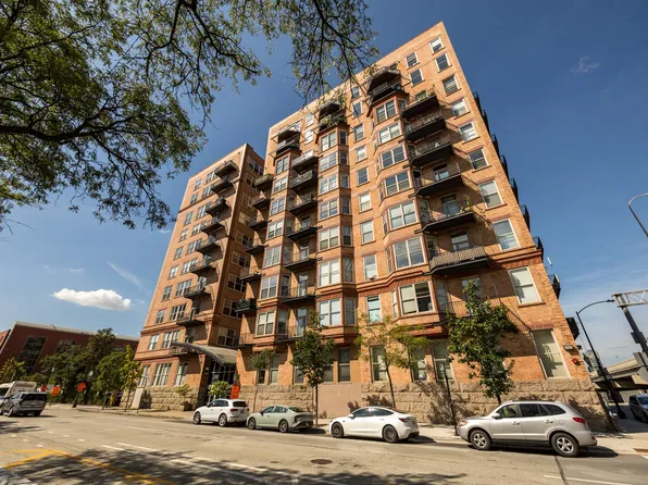 500 S Clinton St APT 242, Chicago, IL 60607
