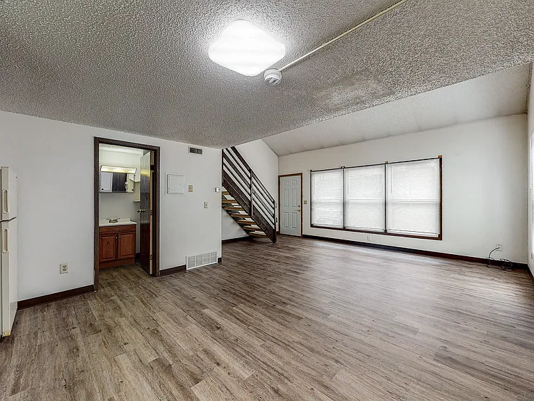 320 Stanton Ave #104 — Photo 7