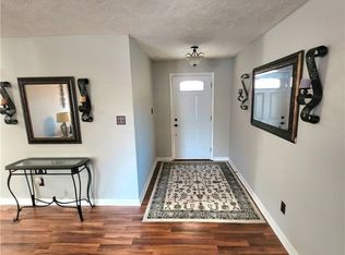 725 E Sunny Crest Dr, Fayetteville, NC 28314