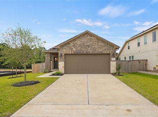 7003 Silverleaf Oak St, Conroe, TX 77304