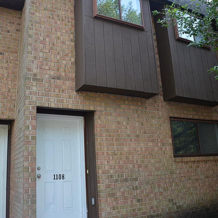 1st image of 1108 Blair Ct