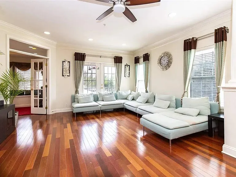 40 Mallard Pl — Photo 2