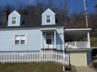 713 N 6th St, Martins Ferry, OH 43935