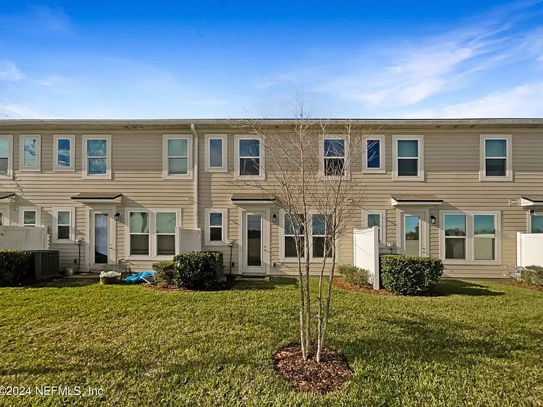 11231 Minnetta Ct — Photo 11