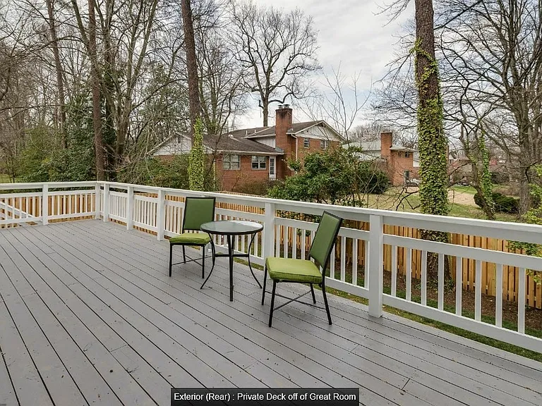 9814 Fernwood Rd — Photo 13