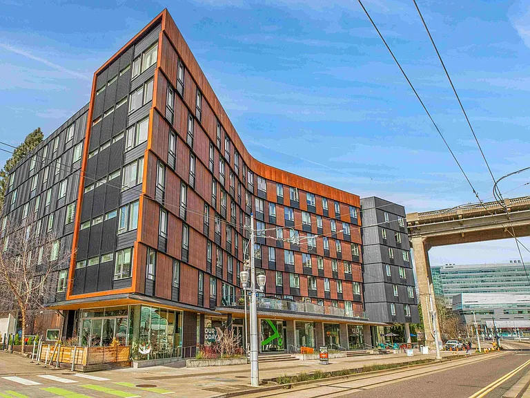 The Emery Apartments — Photo 6