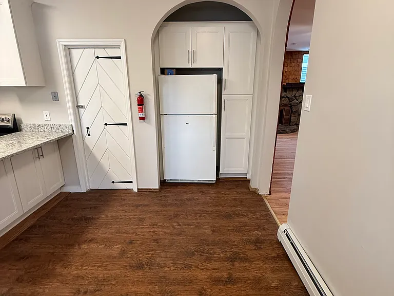 38 State St #A — Photo 10