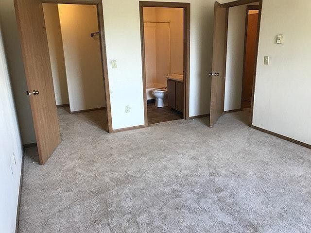 1925 Bonnie Ln APT 402 Waukesha WI 53188 Zillow