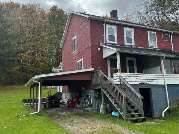 517 Church St, McIntyre, PA 15756