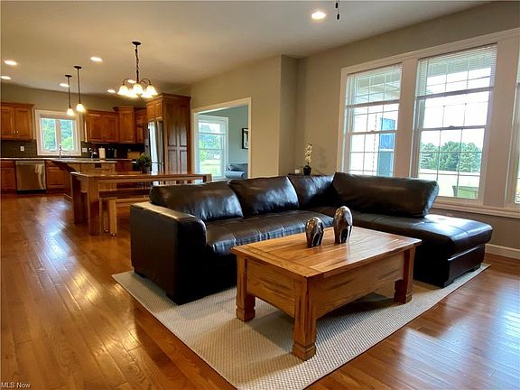 2nd image of 6262 Gem Stone Cir