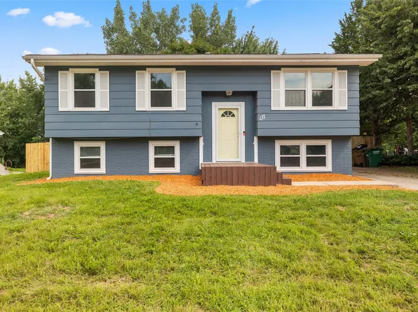 411 NW 7th St, Grimes, IA 50111
