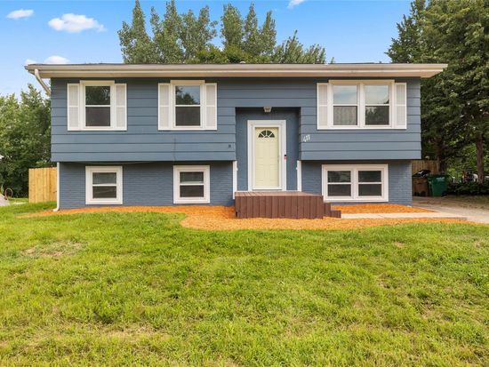 411 NW 7th St, Grimes, IA 50111