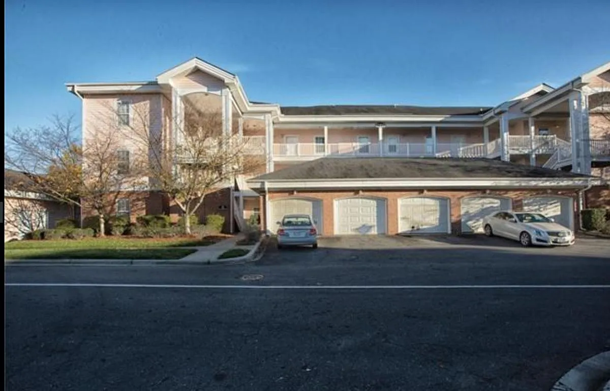 9072 Meadow Vista Road — Photo 1