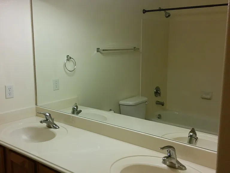 791 N 200 E — Photo 8