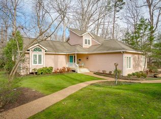 5913 Moss Creek Rd, Midlothian, VA 23112