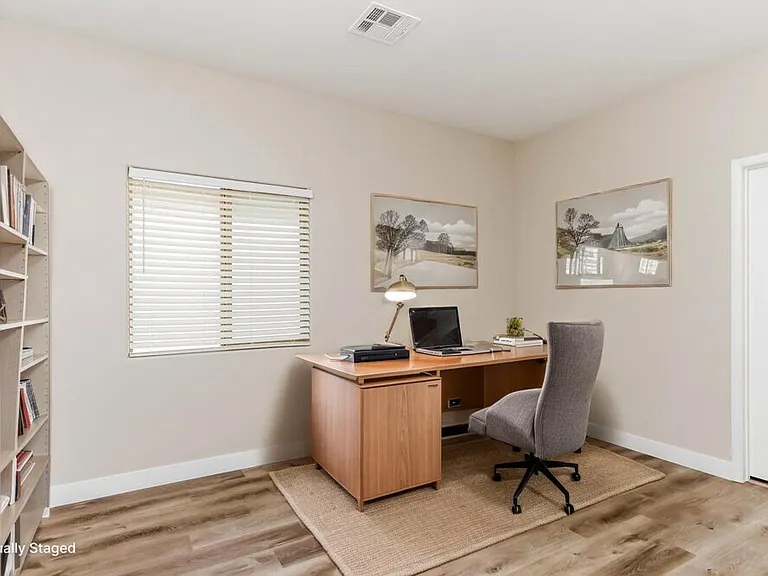 9623 Vega Carpio Ave — Photo 14