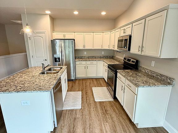 2nd image of 104 Villa Mar Dr #A-1