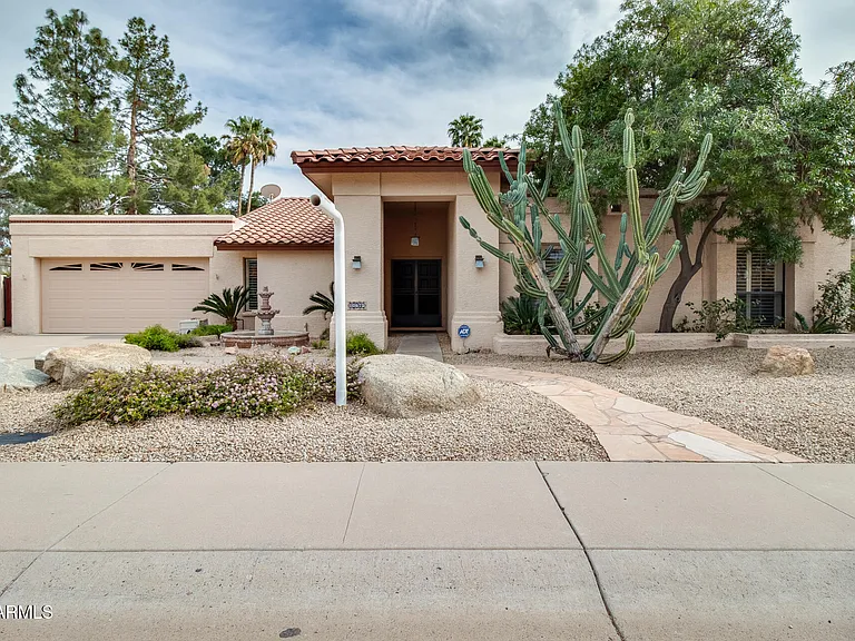 10675 E Cinnabar Ave — Photo 7