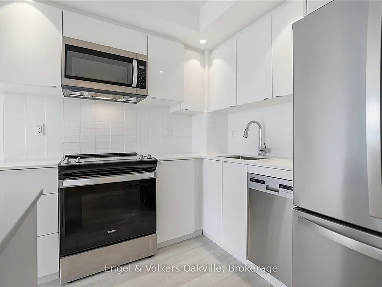 1461 Lawrence Ave W #603 — Photo 9