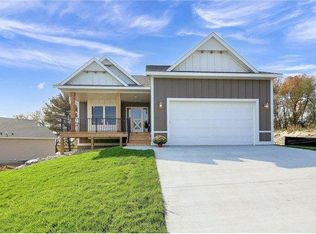 3276 Allison Ln NE, Rochester, MN 55906