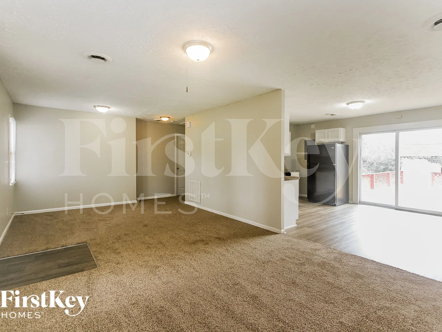 3 bed, 1.0 bath, 1225 sqft, $1,585 — Photo 3