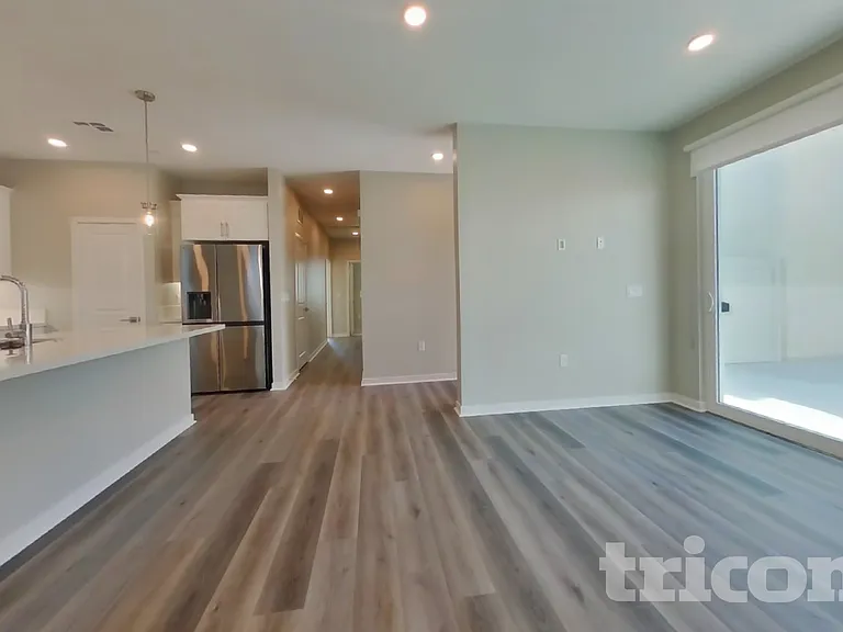 611 W Citron St #2 — Photo 2