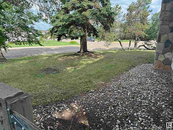 3rd image of 4537 51st St