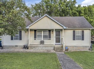 141 Centennial Dr, La Vergne, TN 37086