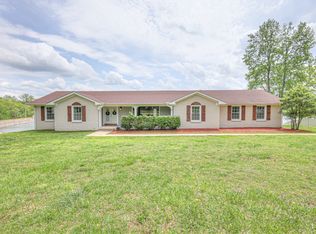 411 Willow Lake Dr, Portland, TN 37148