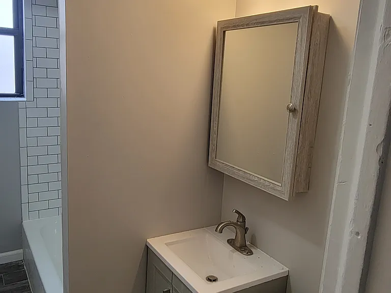 64 Baldwin Avenue — Photo 6