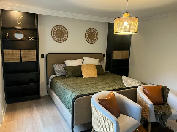 133 Flores Pl, Columbus, OH 43213