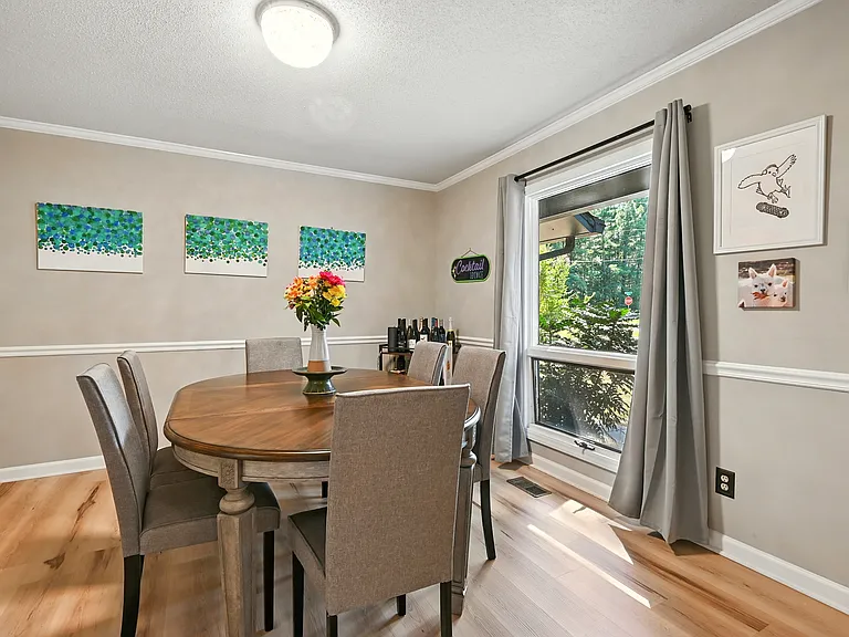 4002 Westfield Dr — Photo 12