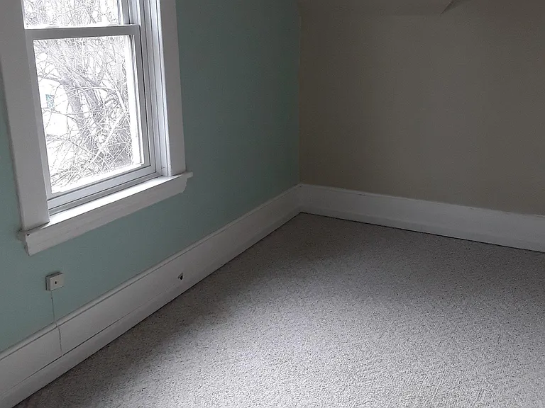 upper bedroom #3