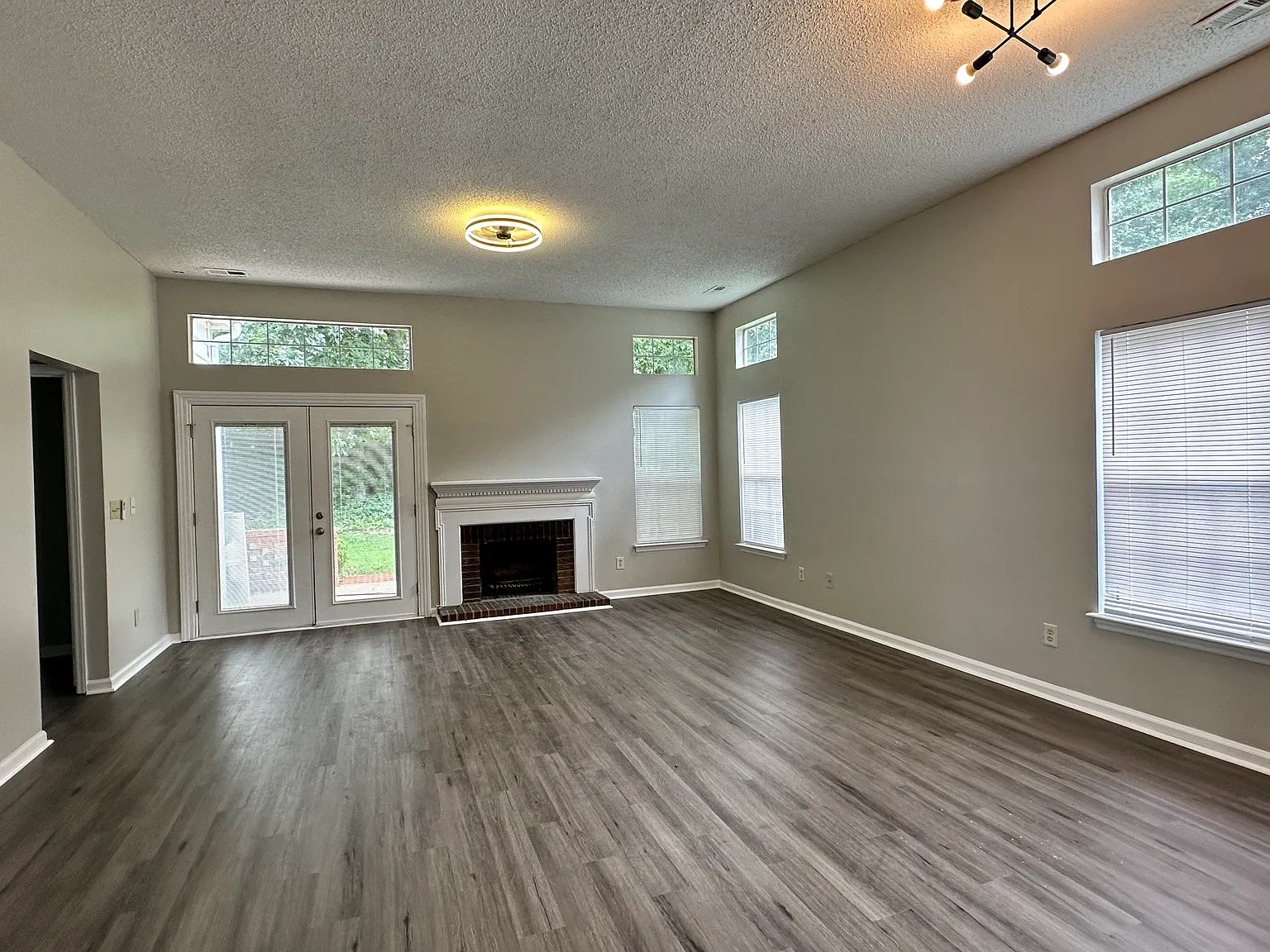 4807 Pennant Pl — Photo 2