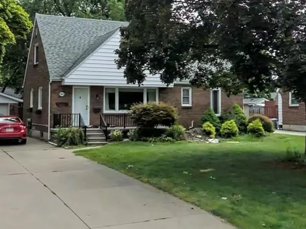 3002 Radisson Ave, Windsor, ON N9E 1Y5