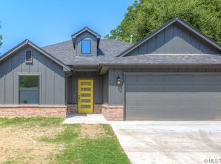 416 S Cincinnati Ave, Sperry, OK 74073
