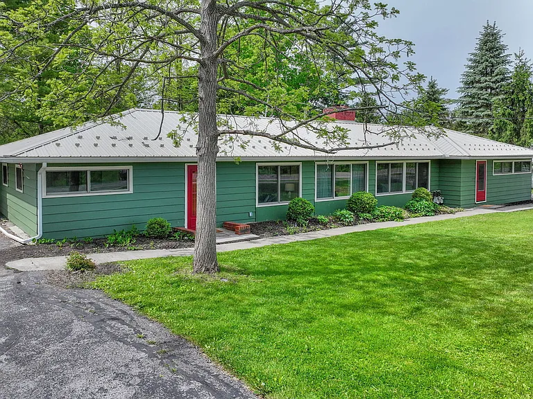 719 Hanshaw Rd — Photo 24