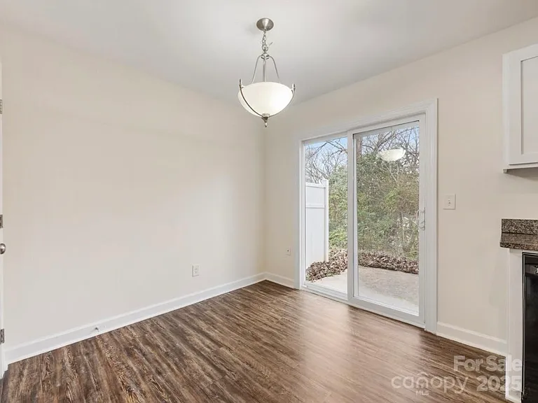 362 Hillandale St NE — Photo 8