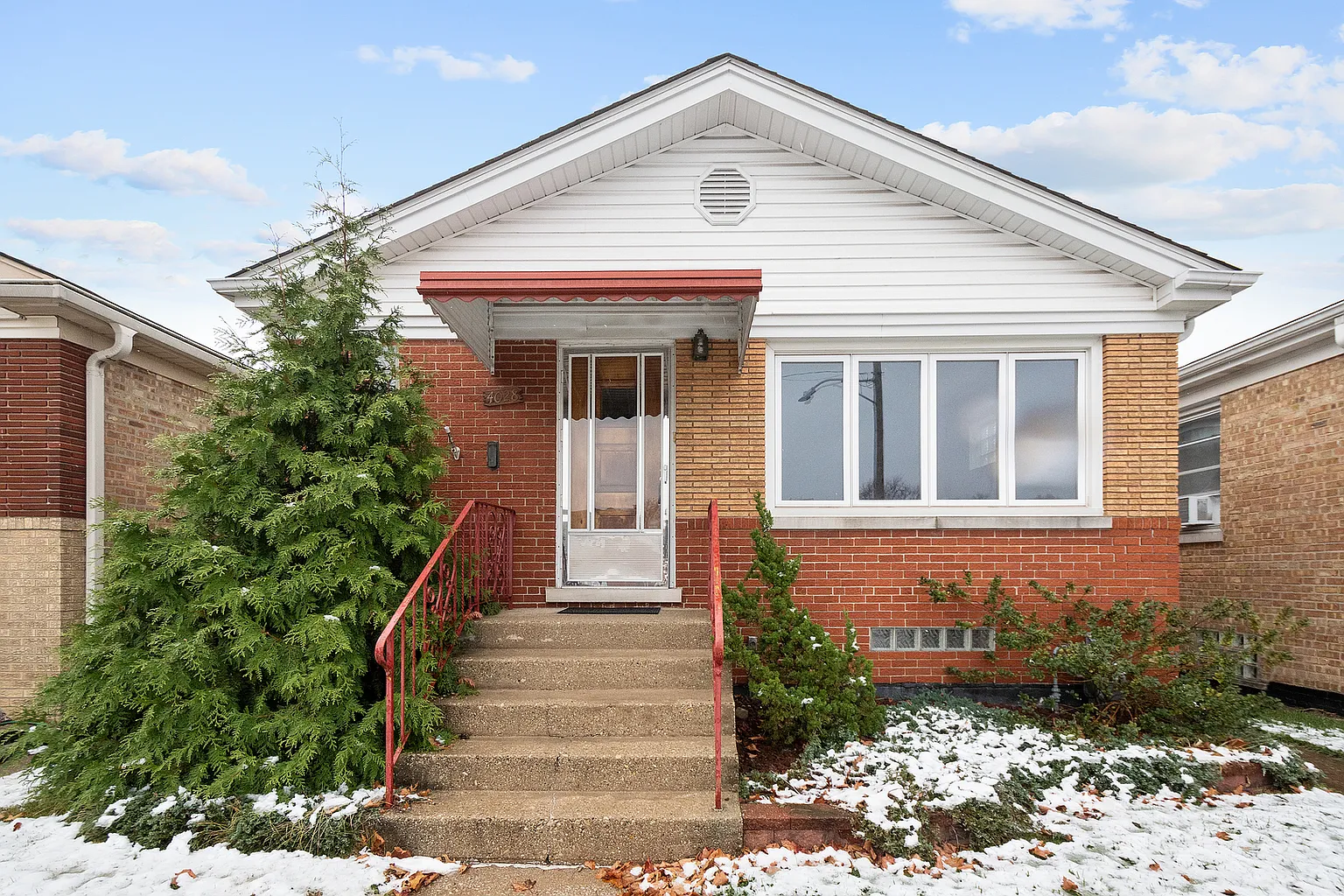 4028 Wesley Ave photo 1