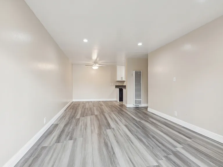 2431 Ellsworth St — Photo 28