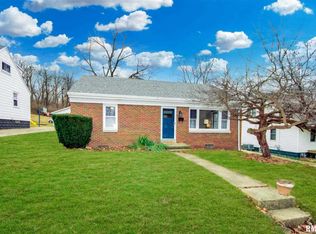 222 Fairview Ave, East Peoria, IL 61611