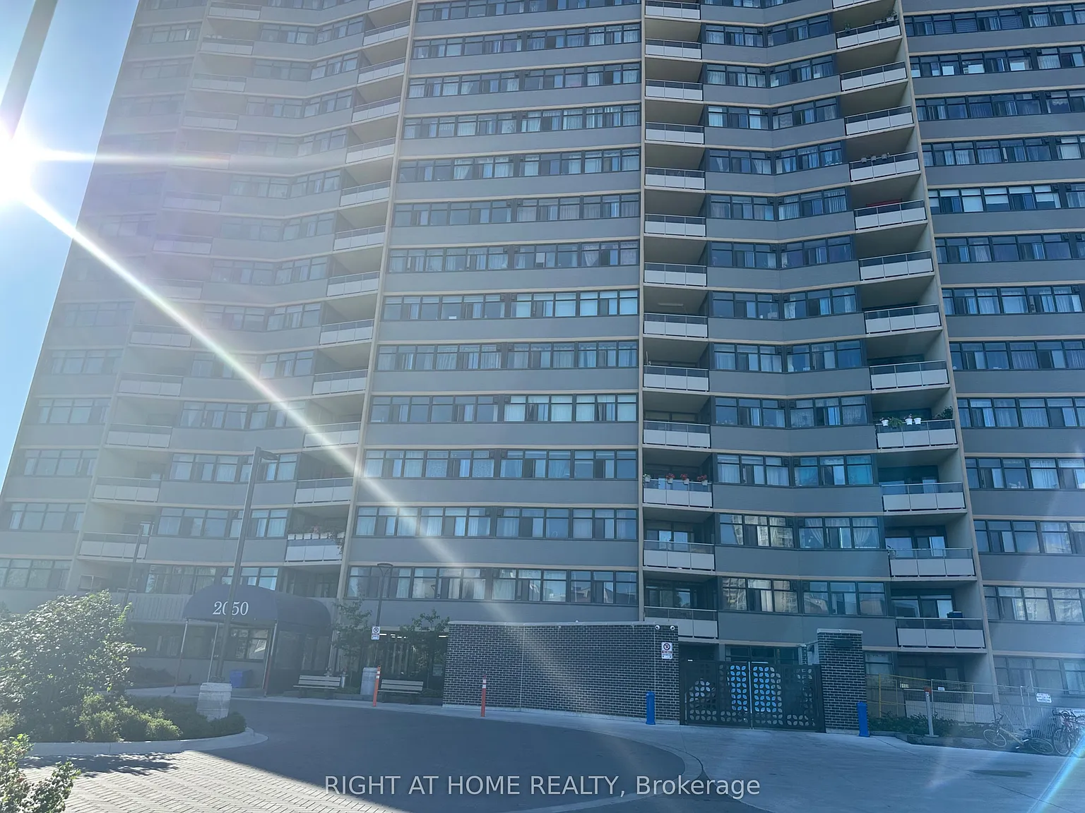 3 bed, $2,950 — Photo 4