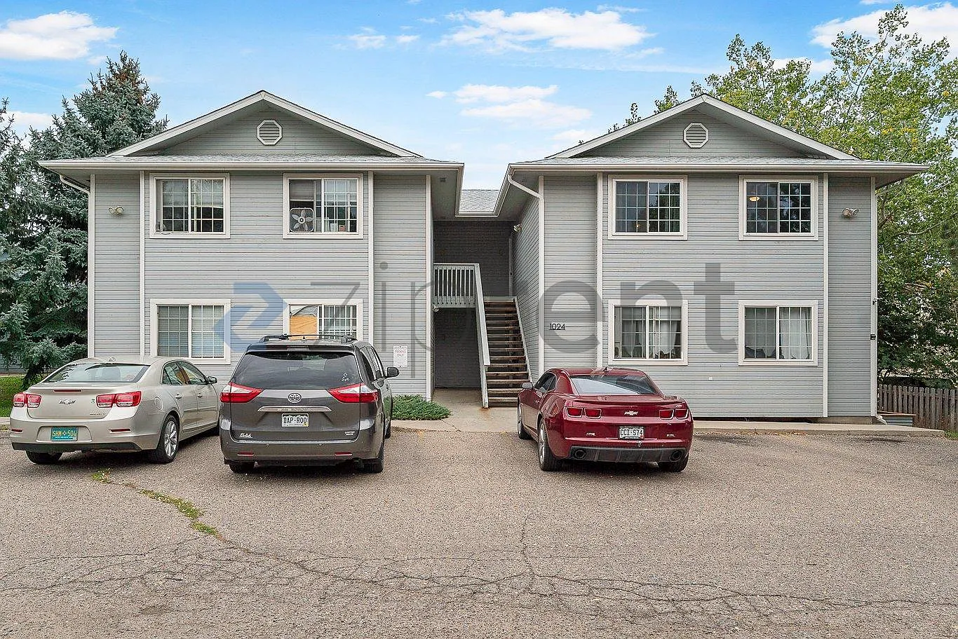 2 bed, 930 sqft, $1,800 — Photo 2