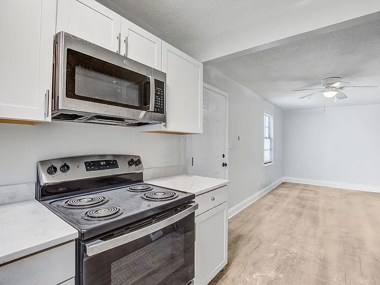 7221 Patricia Dr — Photo 23