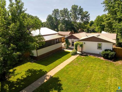 201 Broadway Ave, Valley Springs, SD, 57068