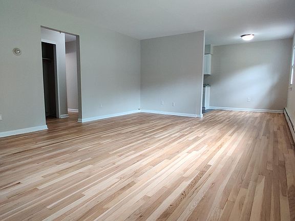 5th image of 456 Grand Ave APT 4A