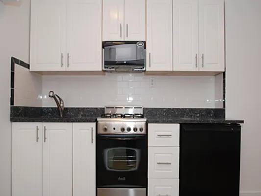 Rented by Buchbinder & Warren | media 4